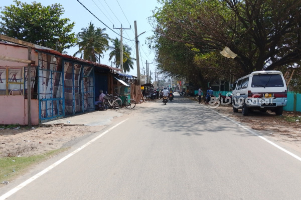 அம்பாறையில் உள்ள சட்டவிரோத நிர்மாணங்களை அகற்ற கோரிக்கை | Request To Remove Illegal Constructions In Ampara