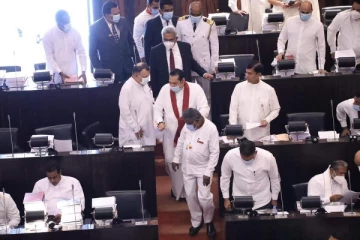 நாடாளுமன்ற உறுப்புரிமையைத் தியாகம் செய்யத் தயாராகும் நபர் - மீண்டும் அரசியல் களத்தில் கோட்டாபய!