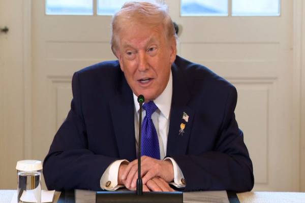 கிரீன்லாந்து மக்கள் ரஸ்யாவுடன் இணையும் வாய்ப்பு : ட்ரம்ப் விரைந்து செயற்படுவாரா? | Greenlanders Have The Opportunity To Join Russia