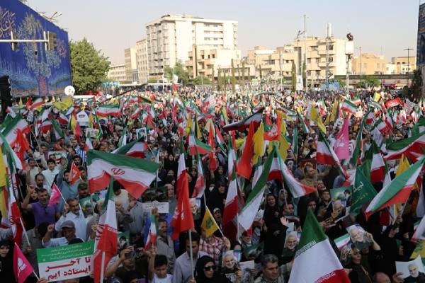 புதிய தலைமைக்கானத் தருணம்... அலி காமெனி ஆட்சியை முடிவுக்கு கொண்டுவர ட்ரம்ப் அழைப்பு | End To Khamenei Rule