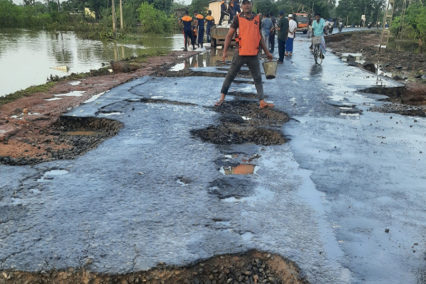 திருகோணமலை - மட்டக்களப்பு வீதி சீரமைப்பு பணிகள் ஆரம்பம் | Trinco Batti Road Rehabilitation Works Begin