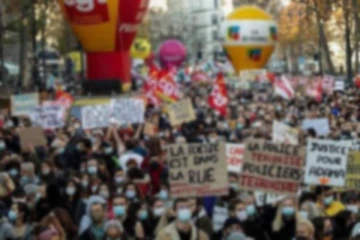 உக்ரைன் - ரஷ்யா போர்: ஆர்ப்பாட்டத்தில்  இறங்கிய பாரிஸ் மக்கள்