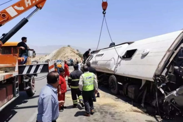 ஈரான் பேருந்து விபத்தில் 21 பேர் உயிரிழப்பு! | 21 Killed In Iran Bus Accident