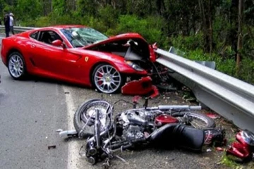 நாடளாவிய ரீதியில் இடம்பெற்ற விபத்துக்களில் ஐவர் மரணம்