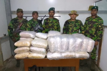 ඇදහිය නොහැකි වටිනාකමකින් යුත්,මුහුදු මාර්ගයෙන් මෙරටට ගෙන ආ දේ..(VIDEO/PHOTOS)