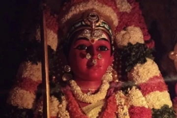 பக்தர்களுக்காக பச்சை பட்டினி விரதம் இருக்கும் அம்மன்