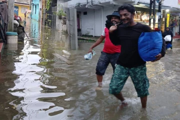 வெள்ளத்தால் பாதிக்கப்பட்ட வெல்லம்பிட்டிய; மக்கள் அவதி