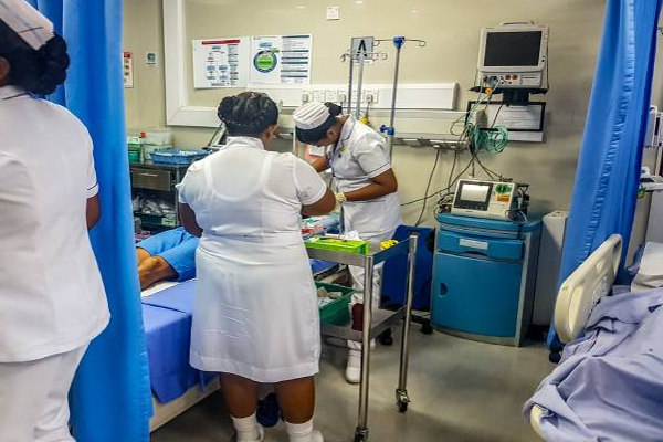இலங்கையில் மக்களுக்கு ஏற்பட்டுள்ள மற்றொரு ஆபத்து! | Danger People Of Sri Lanka Surgical Treatments
