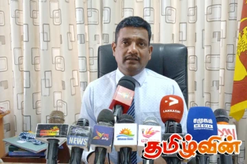 கிளிநொச்சியில் உள்ளூராட்சிமன்ற தேர்தல் கட்டுப்பணம் செலுத்திவரும் கட்சிகள்!