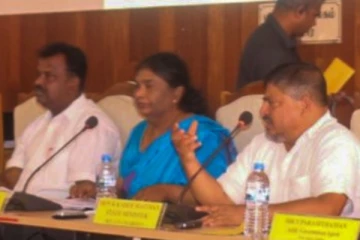 மன்னார் மாவட்ட அபிவிருத்திக் குழுக் கூட்டம்