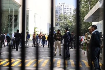 பி.பி.சி. அலுவலகங்களில் இந்திய வருமான வரித்துறை அதிகாரிகள் சோதனை