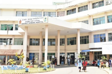 வவுனியா பொது வைத்தியசாலைக்கு வட மாகாண பிரதம செயலாளர் விஜயம்