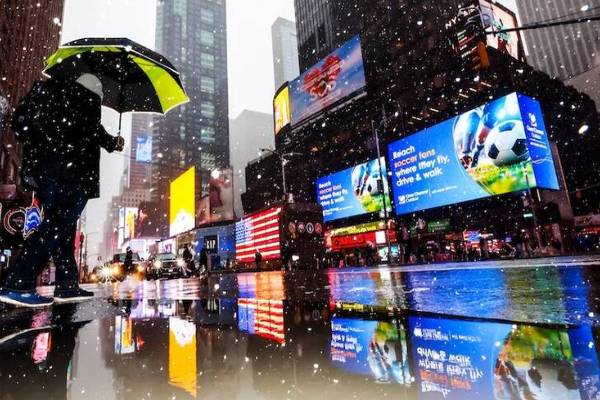 பனிப்புயல் எச்சரிக்கை: நியூயோர்க் உட்பட பல மாநிலங்களில் அவசரநிலை பிரகடனம் | New York Emergency As Snow Falls Warning