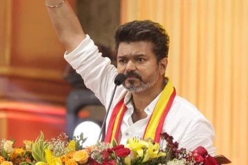 தவெக மாநாட்டிற்கு தளபதி விஜய் செய்த செலவு! இத்தனை கோடியா.. பிரபல நடிகர் சொன்ன தகவல்