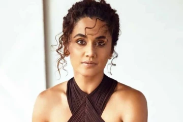 சிக்ஸ் பேக் வைத்திருக்கும் டாப்ஸி! போட்டோ பார்த்து மிரண்ட மற்ற நடிகைகள்