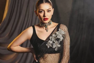 டிரான்ஸ்பெரண்ட் சேலையில் மயக்கும் நடிகை ஹன்சிகா மோத்வானி.. புகைப்படங்கள்..