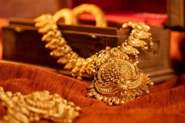 பண்டிகை நாள்; சரமாரியாக எகிறிய தங்கம் விலை - எவ்வளவு தெரியுமா?