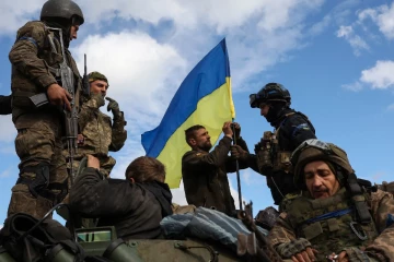 යුක්රේනයත් යුද්දෙට එක්වෙයි - ජනපති සෙලෙන්ස්කිගෙන් නිවේදනයක්