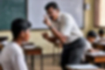 யூனிஃபார்ம் போடலையா என கேட்ட ஆசிரியர் - வகுப்பறையிலேயே குத்தி கொலை செய்த மாணவர்