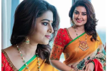 40 வயதில் சினேகாவா இது? வீட்டு விஷேசத்தில் சேலை அழகில் குடும்பத்துடன் கியூட்டாக சிலிர்க்க வைத்த புன்னகை அரசி!