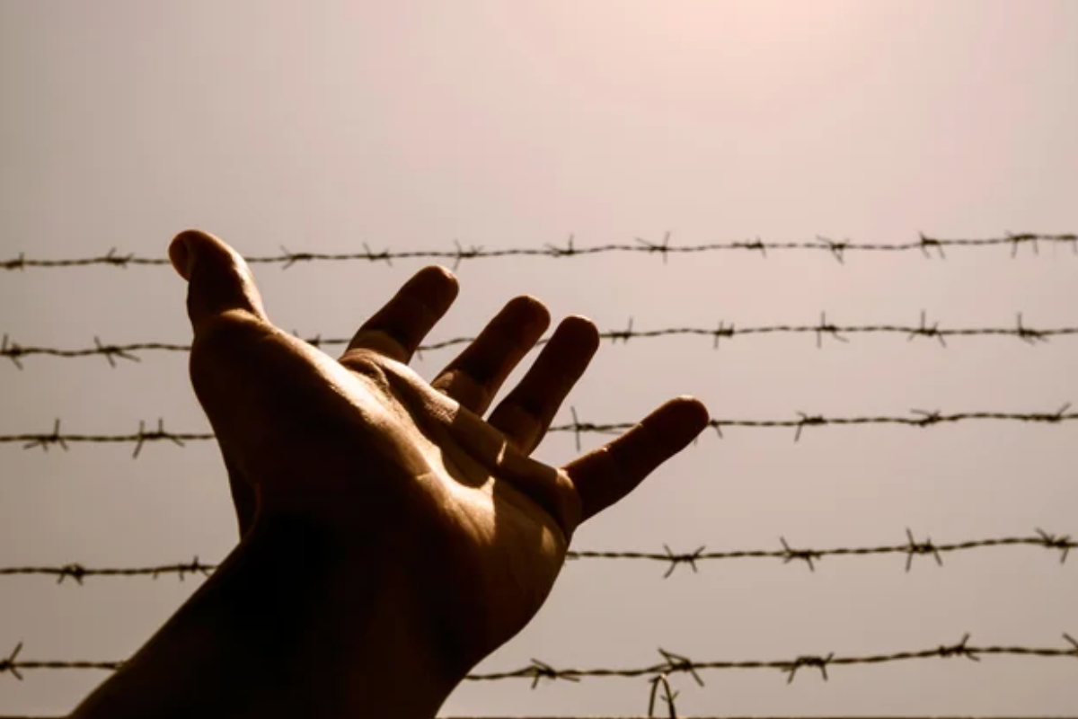 இப்போதும் அகதிகளாகிக் கொண்டே இருக்கிறோம்…! | We Are Still Becoming Refugees இப்போதும் அகதிகளாகிக் கொண்டே இருக்கிறோம்…! | We Are Still Becoming Refugees