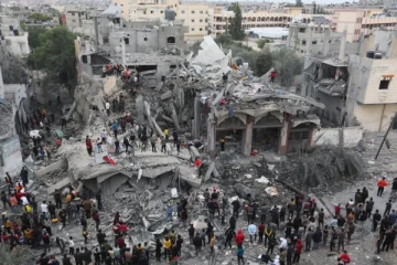 காசா தாக்குதலில் 30இற்கும் மேற்பட்டோர் பலி