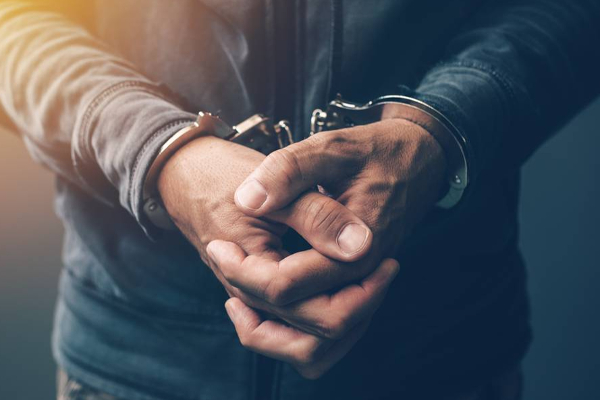 கனடாவிலிருந்து வந்த இருவர்; யாழில் தங்கியிருந்த வயோதிபரை கொலை செய்ய முயற்சி! | Attempt To Kill An Elderly Person Who Came Canada