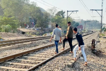 பொலிஸாரிடமிருந்து தப்பிய ஓட்டோ சாரதியின் விபரீத முடிவு!