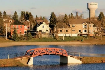 கனடாவில் 10 டொலருக்கு ஒரு துண்டு காணி?