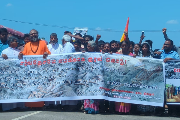 கொன்றவனே தடயம் தேடும் நாடு | Doubts About Kokkuththoduvai Human Burial Site