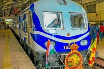 மீண்டும்   மட்டக்களப்பில்  அதிவேக குளிரூட்டப்பட்ட புகையிரத சேவை!