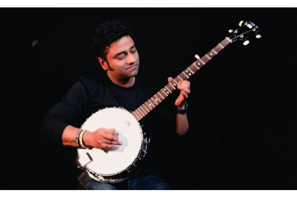 பிரபல சூர்யா பட இசையமைப்பாளரை ரகசிய திருமணம் செய்த நடிகை?.. கோபத்தில் நடிகை வெளியிட்ட பதில்.. | Dsp Secretly Married To Telugu Actress Pujita