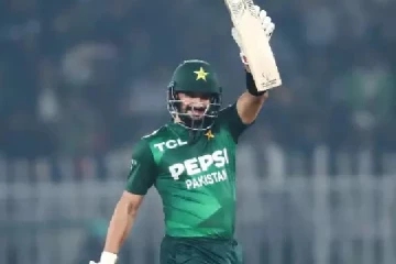 முத்தரப்பு டி20 தொடர்: இலங்கையை வீழ்த்தி பாகிஸ்தான் அபார வெற்றி