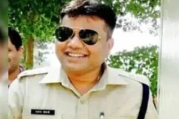 இரண்டாவது திருமணத்தால் பதவி இறக்கம் செய்யப்பட்ட ஐபிஎஸ் அதிகாரி.., யார் அவர்?