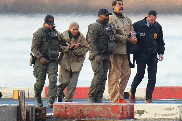 நிக்கோலஸ் மதுரோ விவகாரம் : வெனிசுலா அமைச்சர் வெளியிட்ட தகவல் | Venezuela Says 100 People Died In Us Attack நிக்கோலஸ் மதுரோ விவகாரம் : வெனிசுலா அமைச்சர் வெளியிட்ட தகவல் | Venezuela Says 100 People Died In Us Attack