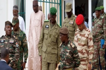 நைஜரில் ஜனநாயக ஆட்சி கவிழ்ப்பு! அதிகாரத்தை கைப்பற்றி அதிரடி காட்டும் இராணுவம்