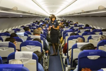 போதையில் விமான இருக்கையில் சிறுநீர் கழித்த பயணி - நீதிமன்றம் அதிரடி!