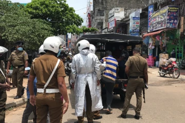 முல்லைத்தீவில் வீடொன்றில் கைவரிசை காட்டிய மூவர் சிக்கினர்!