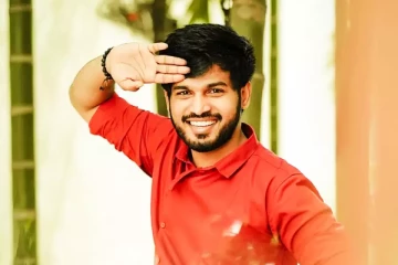 பைக்கில் ஸ்டண்ட் செய்து அசத்திய குக் வித் கோமாளி ரக்ஷன்.. மிரட்டலான வீடியோ இதோ