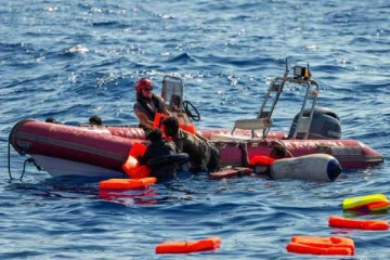 பிரான்ஸில் நடுக்கடலில் படகு கவிழ்ந்து பாரிய விபத்து! 14 பேர் உயிரிழப்பு