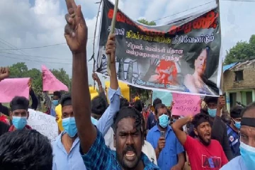 மூங்கிலாறில் கொல்லப்பட்ட சிறுமிக்கு நீதி கோரி ஆர்ப்பாட்டம்