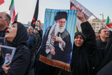 அமெரிக்க - இஸ்ரேலிய தாக்குதல்களில் ஈரானின் பாதுகாப்பு அமைச்சர் உட்பட உயர்மட்ட தலைவர்கள் பலி