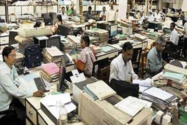 இலங்கையில் அரச வேலைக்காக காத்திருப்பவர்களுக்கு அதிர்ச்சி தகவல்! | Shocking News Those Waiting Govt Jobs In Sri Lanka