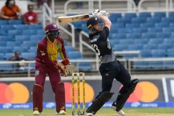 6 சிக்ஸர்கள்! தெறிவிக்கவிட்ட வீரர்..தவிடுபொடியான அணி