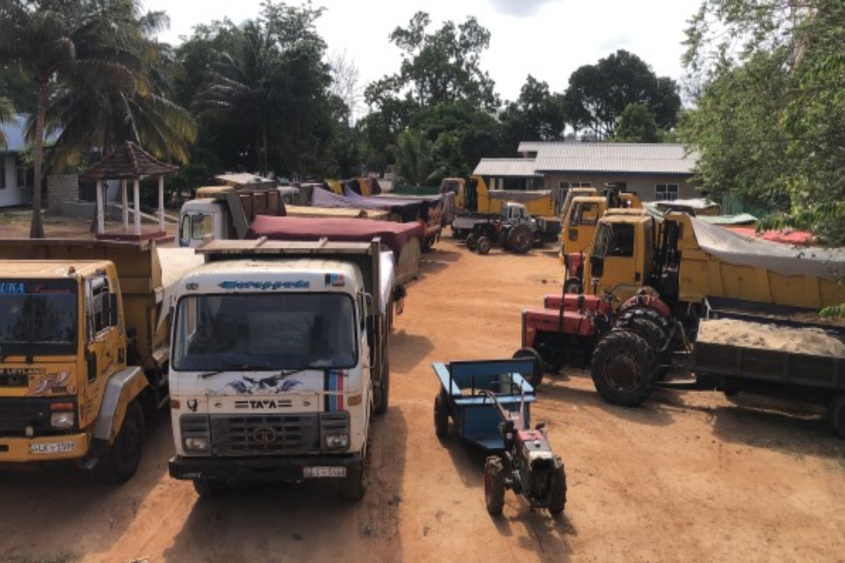 தமிழர் பகுதியொன்றில் பொலிஸாரின் அதிரடி ; சோதனையில் சிக்கிய 50க்கும் மேற்பட்ட வாகனங்கள் | Over 50 Vehicles Seized In Inspection