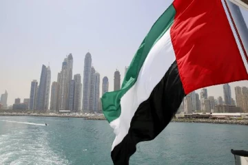 தனியார் துறை ஊழியர்களுக்கான வேலை நேரத்தை குறைத்த ஐக்கிய அரபு அமீரகம்: விரிவான தகவல்