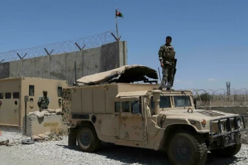 ஆப்கானில் 24 மணிநேரத்தில் 2 முக்கிய தலைநகரங்களை கைப்பற்றிய தலிபான்கள்