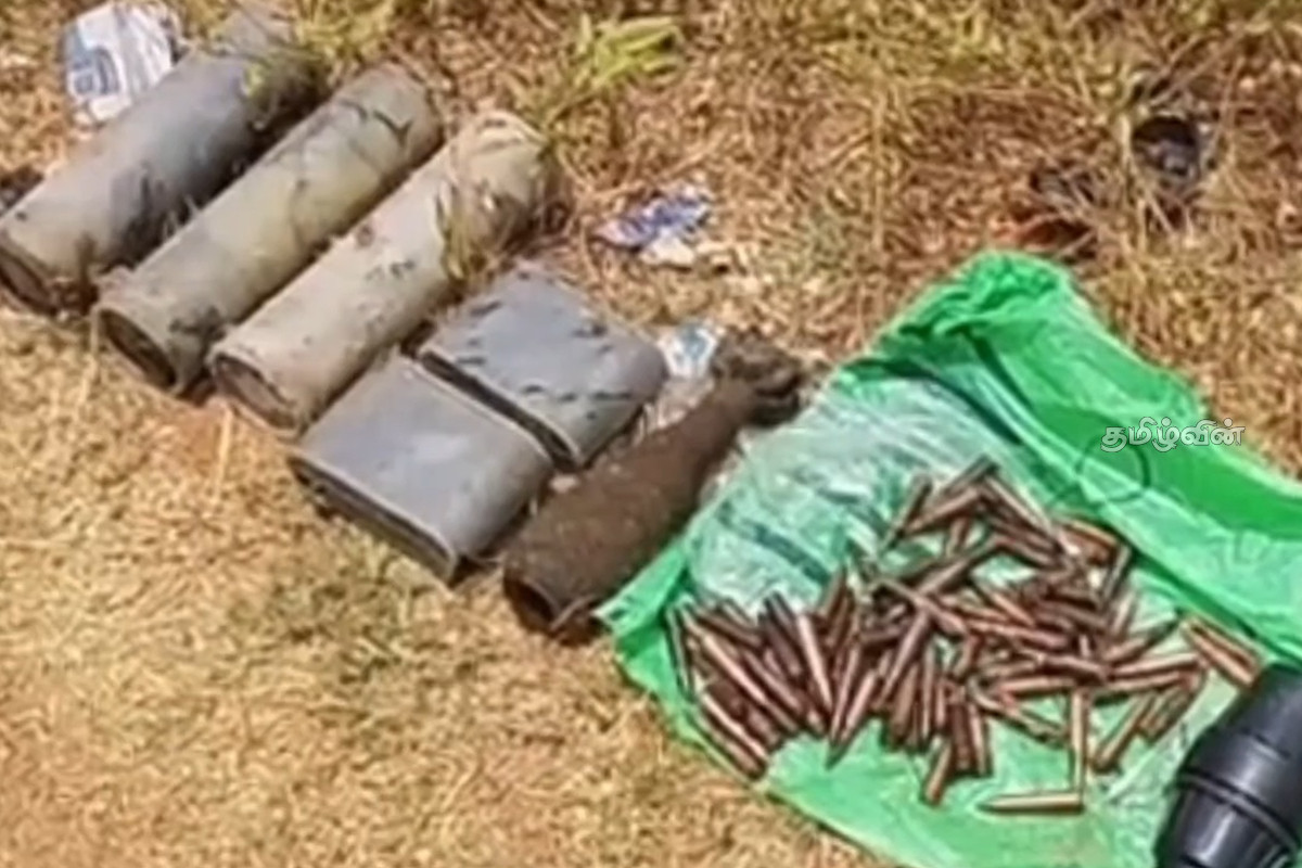 திருகோணமலையில் வாய்க்கால் இருந்து ஆயுதங்கள் மீட்பு! | Weapons Recovered From Canal In Trincomalee