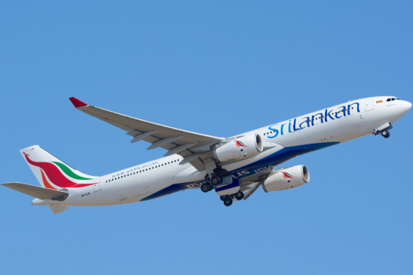 இலங்கைக்கு படையெடுக்கும் பிரித்தானியர்கள் - விமான சேவைகளில் மாற்றம் | Sri Lanka Saw An 11 Increase In Uk Visitors இலங்கைக்கு படையெடுக்கும் பிரித்தானியர்கள் - விமான சேவைகளில் மாற்றம் | Sri Lanka Saw An 11 Increase In Uk Visitors