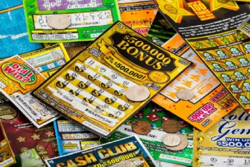 கேரள லொட்டரியில் 4 தமிழர்களுக்கு அடித்த அதிர்ஷ்டம்!